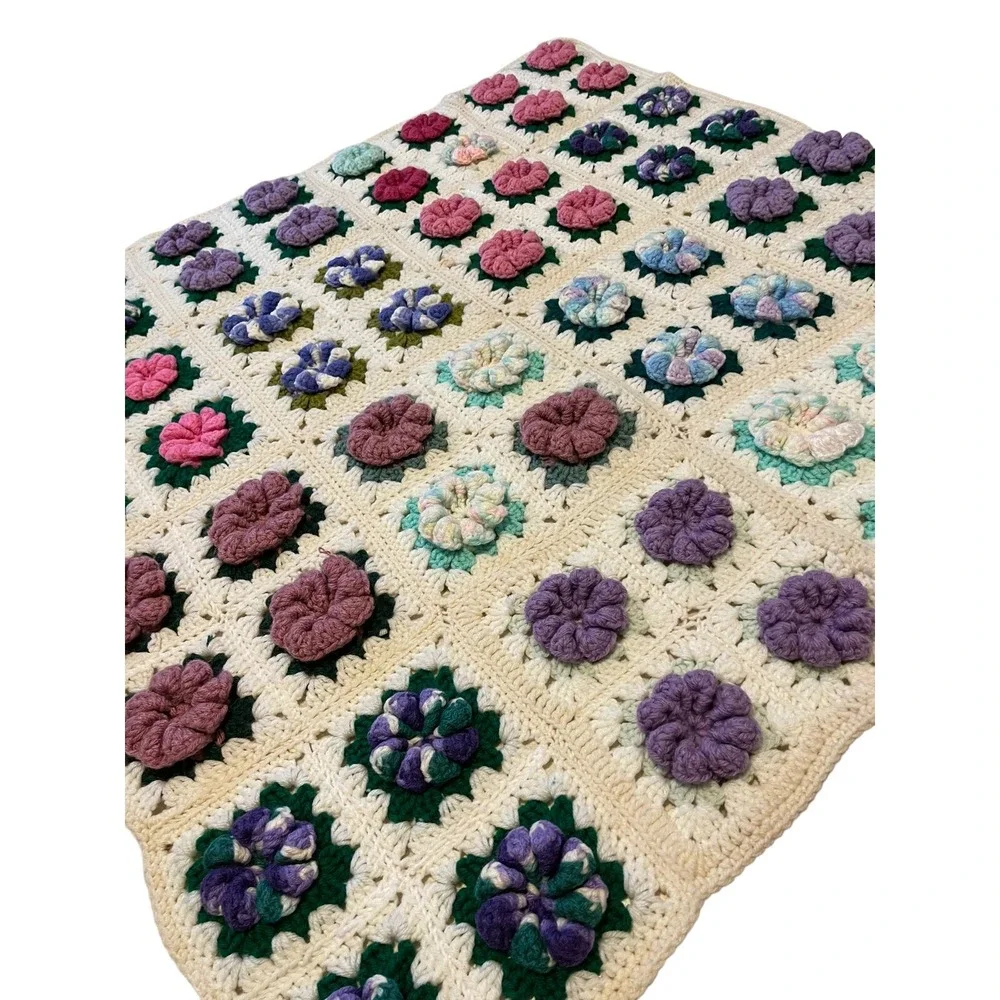 VTG Granny Square Ivory Multicolor 3D Crochet Baby Blanket Throw Afghan 38